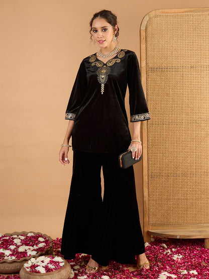 Women Ethnic Motifs Embroidered Kurta with Palazzo