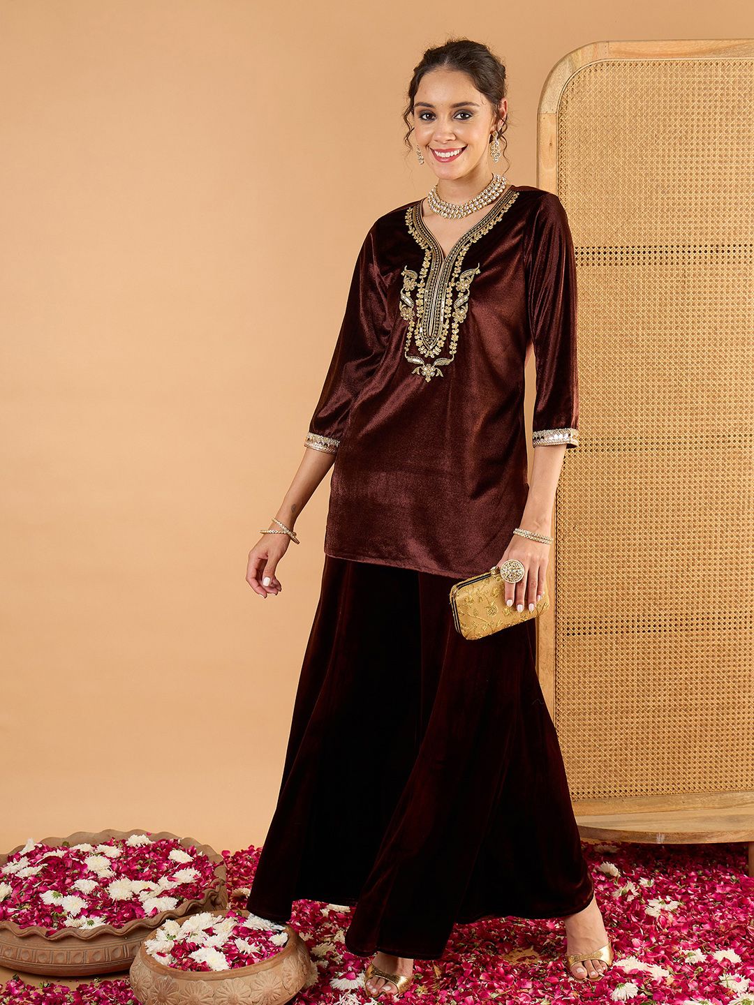 Women Ethnic Motifs Embroidered Kurta with Palazzo