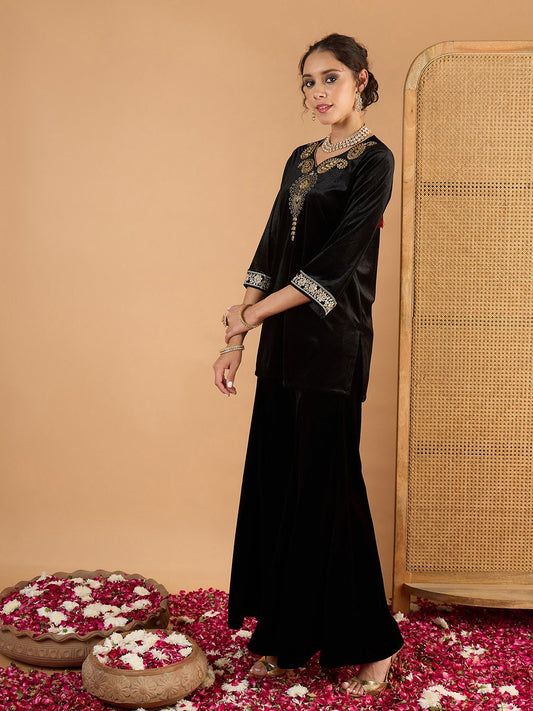 Women Ethnic Motifs Embroidered Kurta with Palazzo