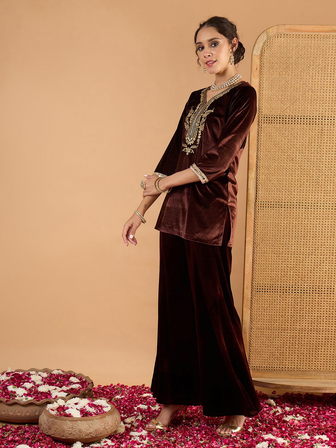 Women Ethnic Motifs Embroidered Kurta with Palazzo
