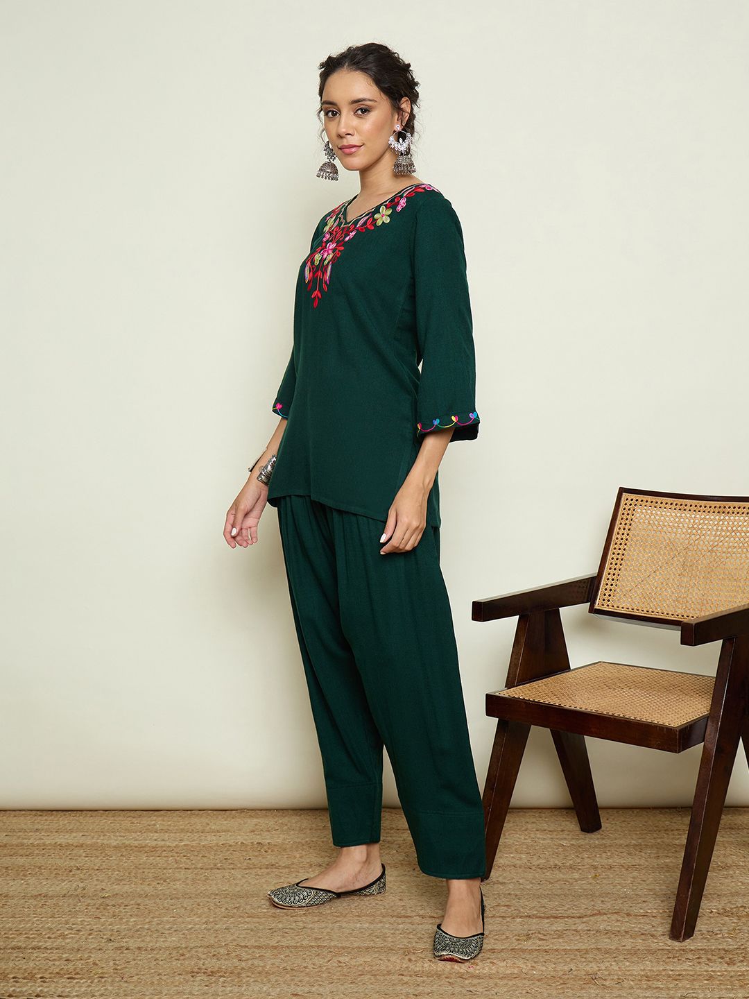 Women Floral Embroidered Wollen Kurta with Patiala