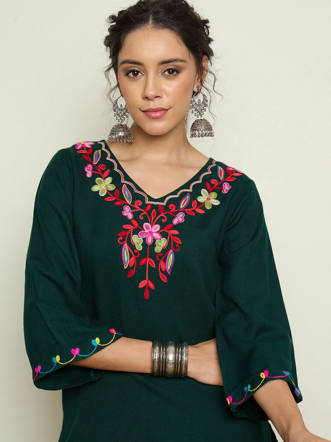 Women Floral Embroidered Wollen Kurta with Patiala