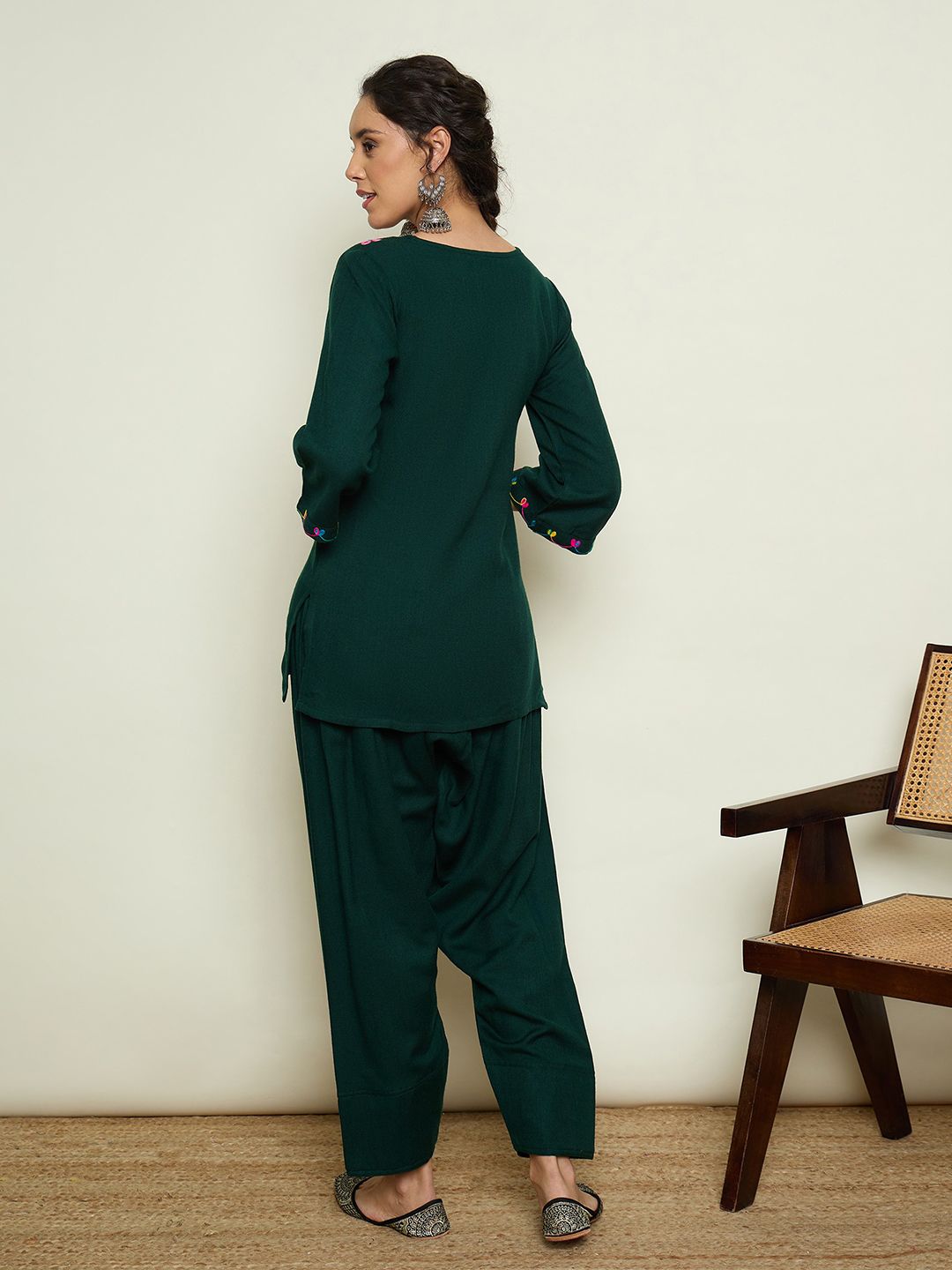 Women Floral Embroidered Wollen Kurta with Patiala