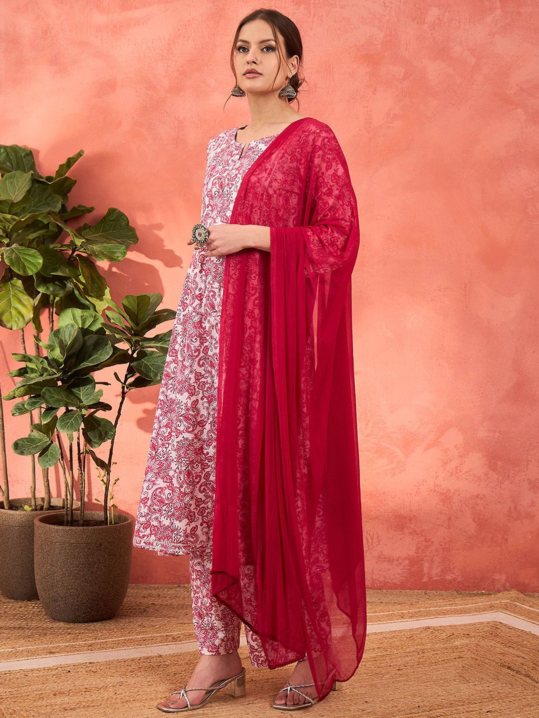 Women Floral Printed Cotton Kurta with Palazzo & Dupatta