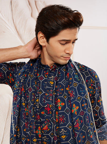 Blue Silk Blend Wedding Men's Kurta Set with Dupatta