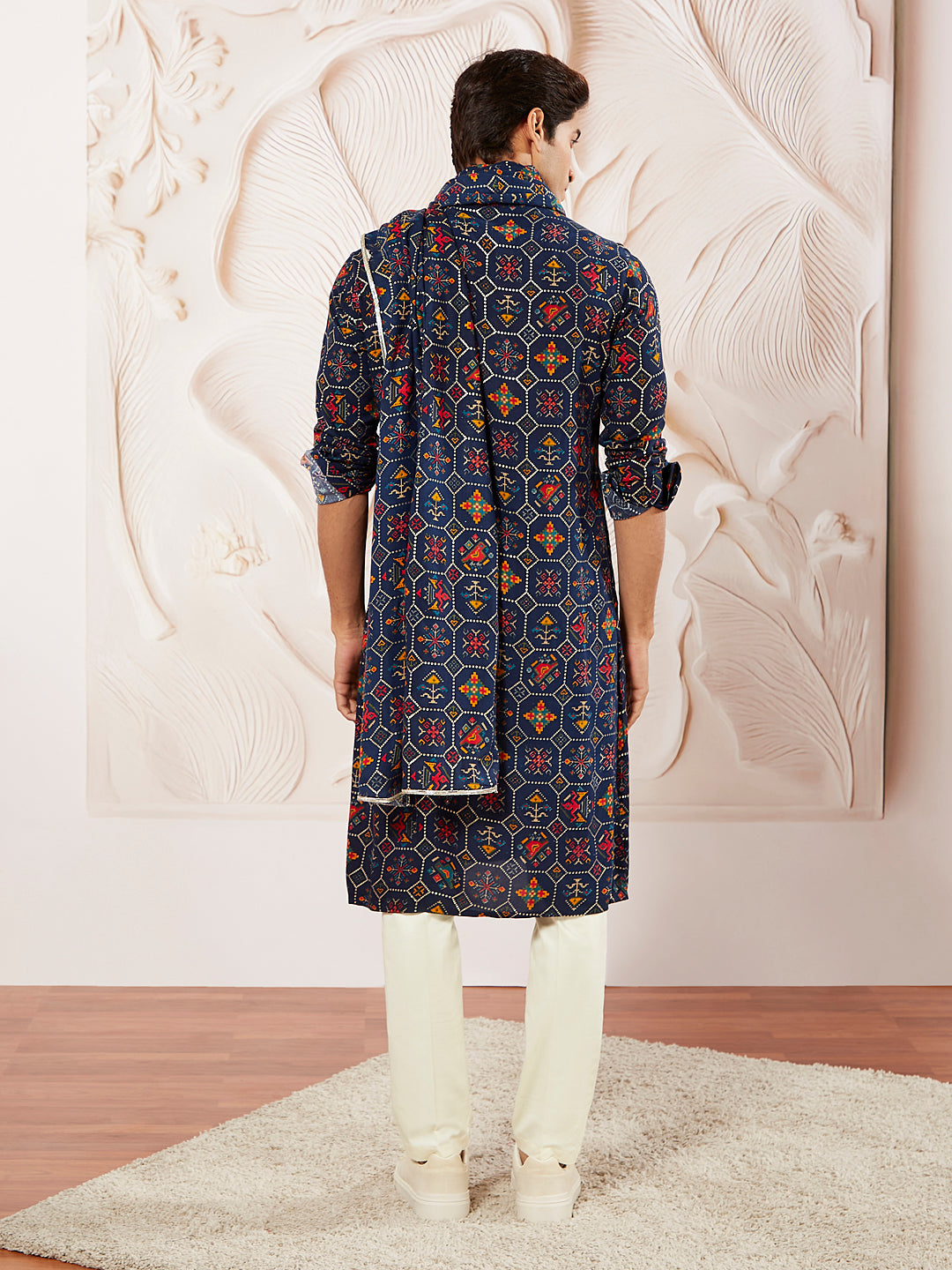 Blue Silk Blend Wedding Men's Kurta Set with Dupatta