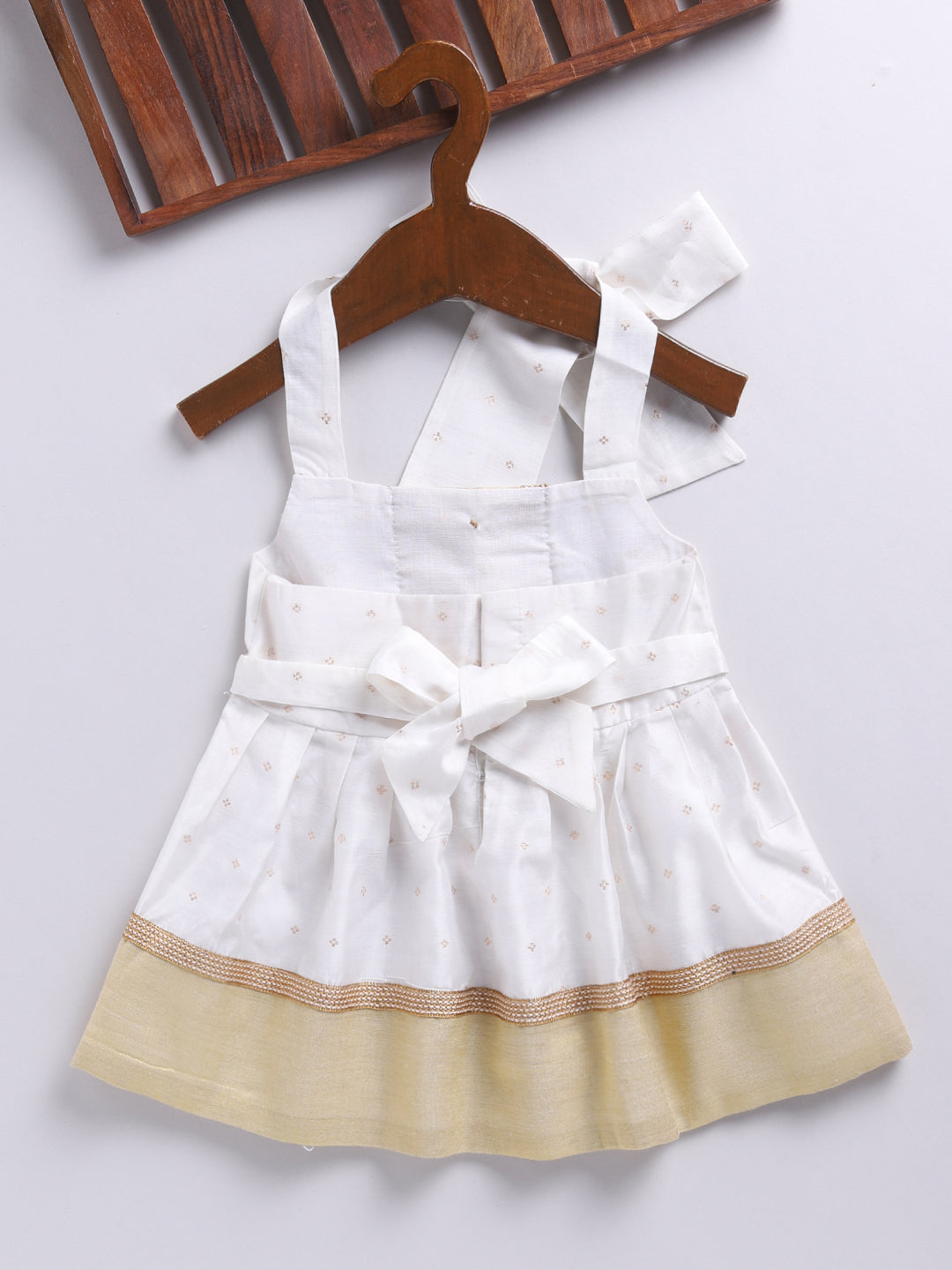 White Chanderi Onam Wear Girls Co-Ord Set