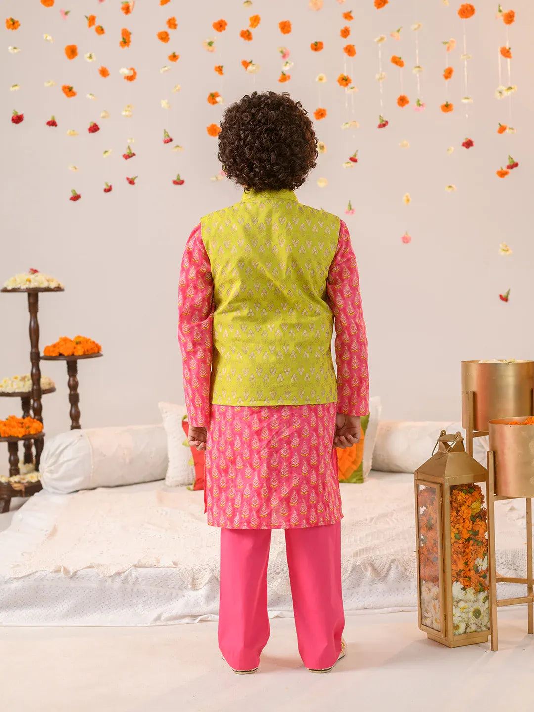 Boys Green & Mageta Ethnic Booti Print Cotton Straight Fit Kurta & Pyjama With Jacket