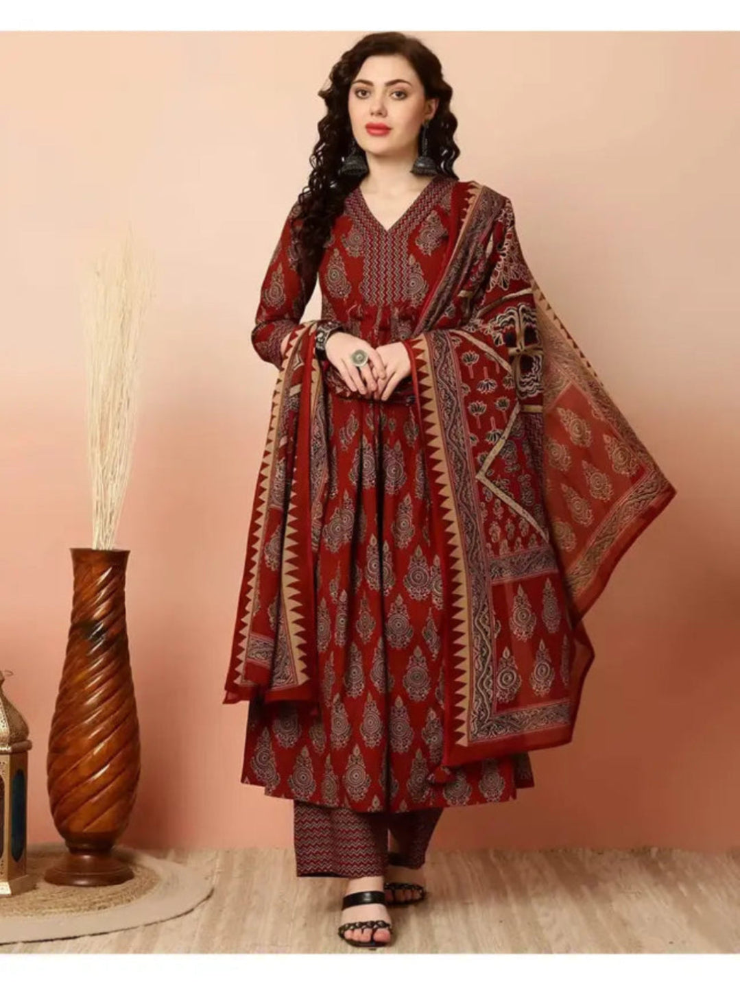 Oumad Floral Print Kurta, Palazzo & Dupatta Set
