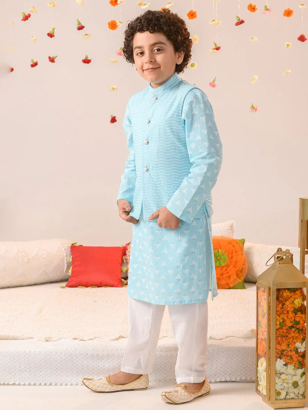 Boys Blue & White Printed Pure Cotton Straight Fit Kurta With Pyjamas & Nehru Jacket