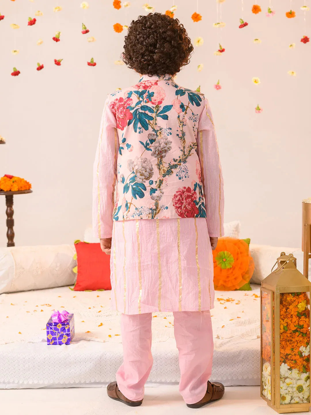 Boys Ethnic Pink Floral Printed Cotton Straight Fit Kurta Pyjama Set With Jacket