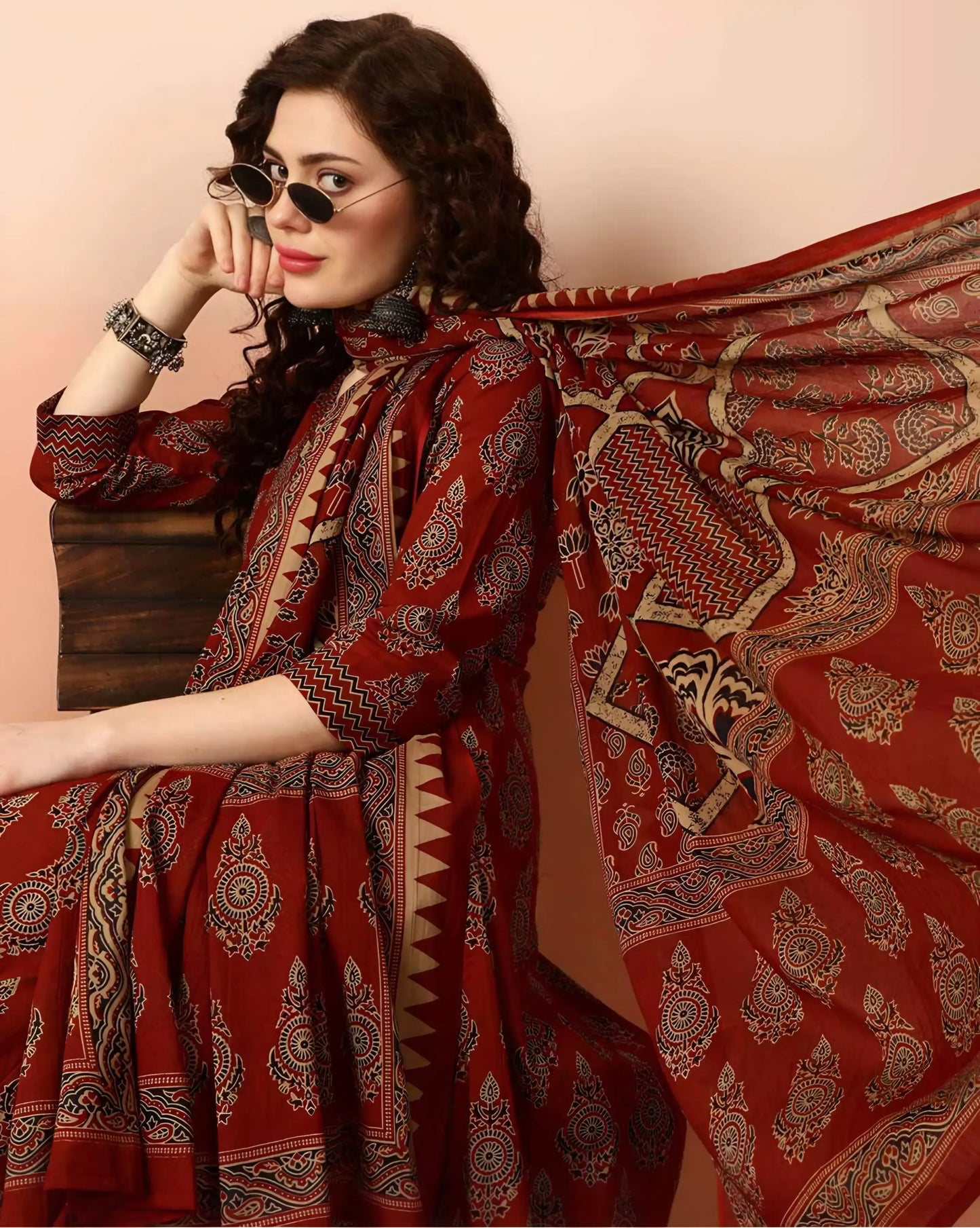 Oumad Floral Print Kurta, Palazzo & Dupatta Set