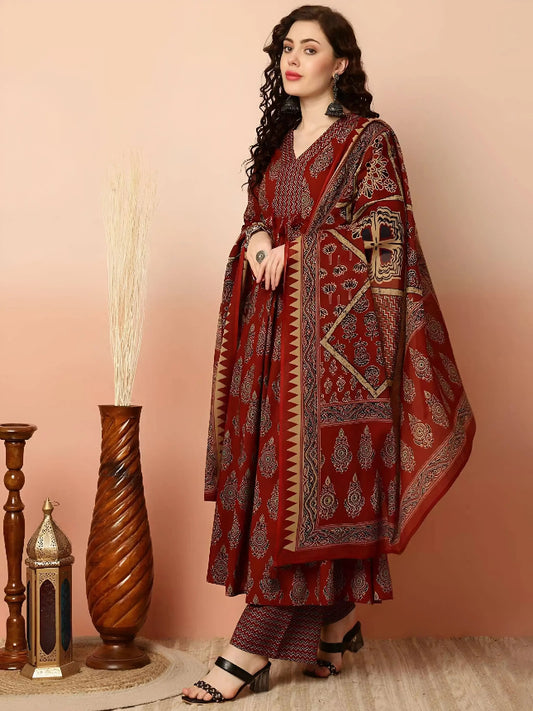 Oumad Floral Print Kurta, Palazzo & Dupatta Set