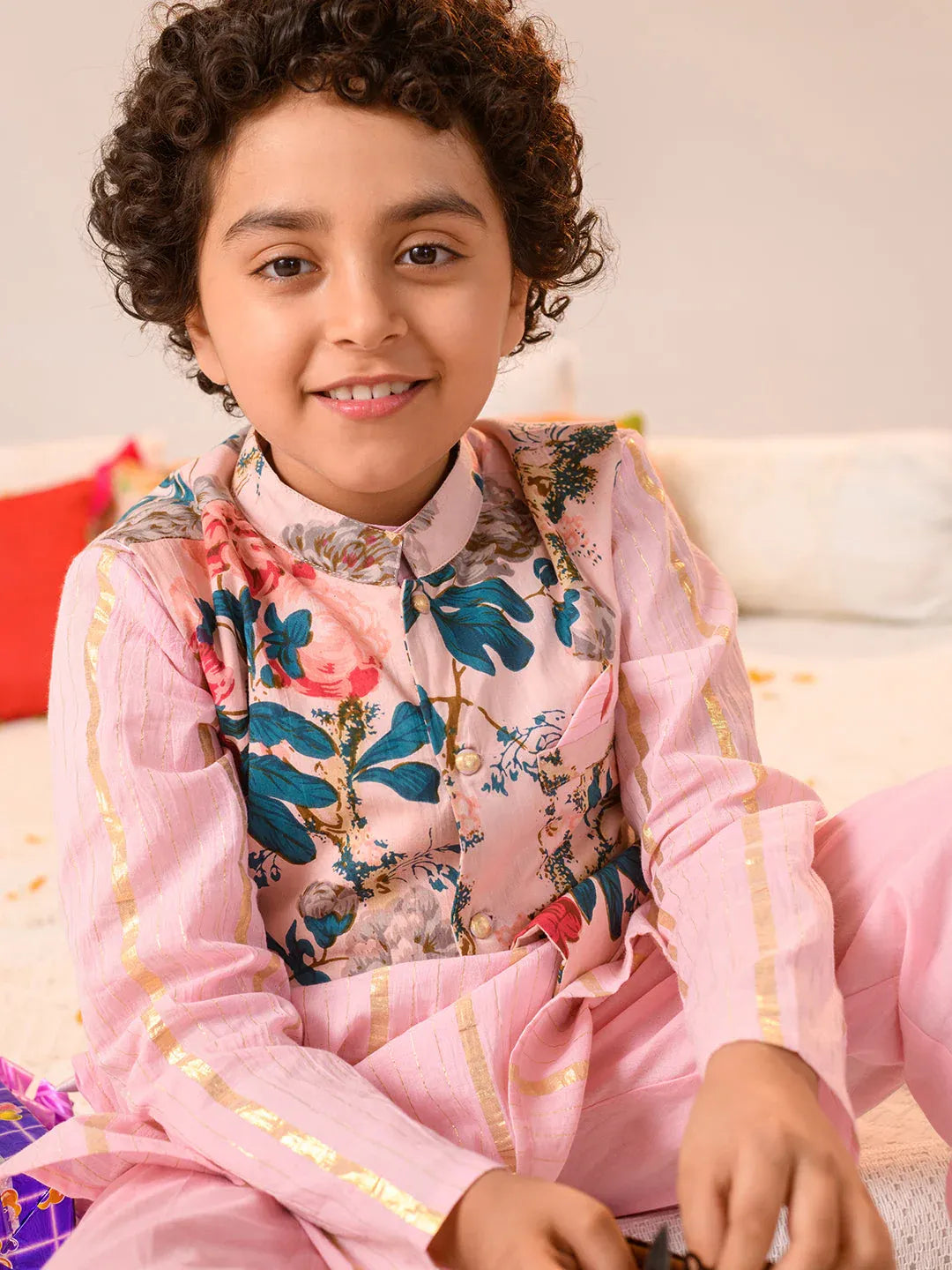 Boys Ethnic Pink Floral Printed Cotton Straight Fit Kurta Pyjama Set With Jacket