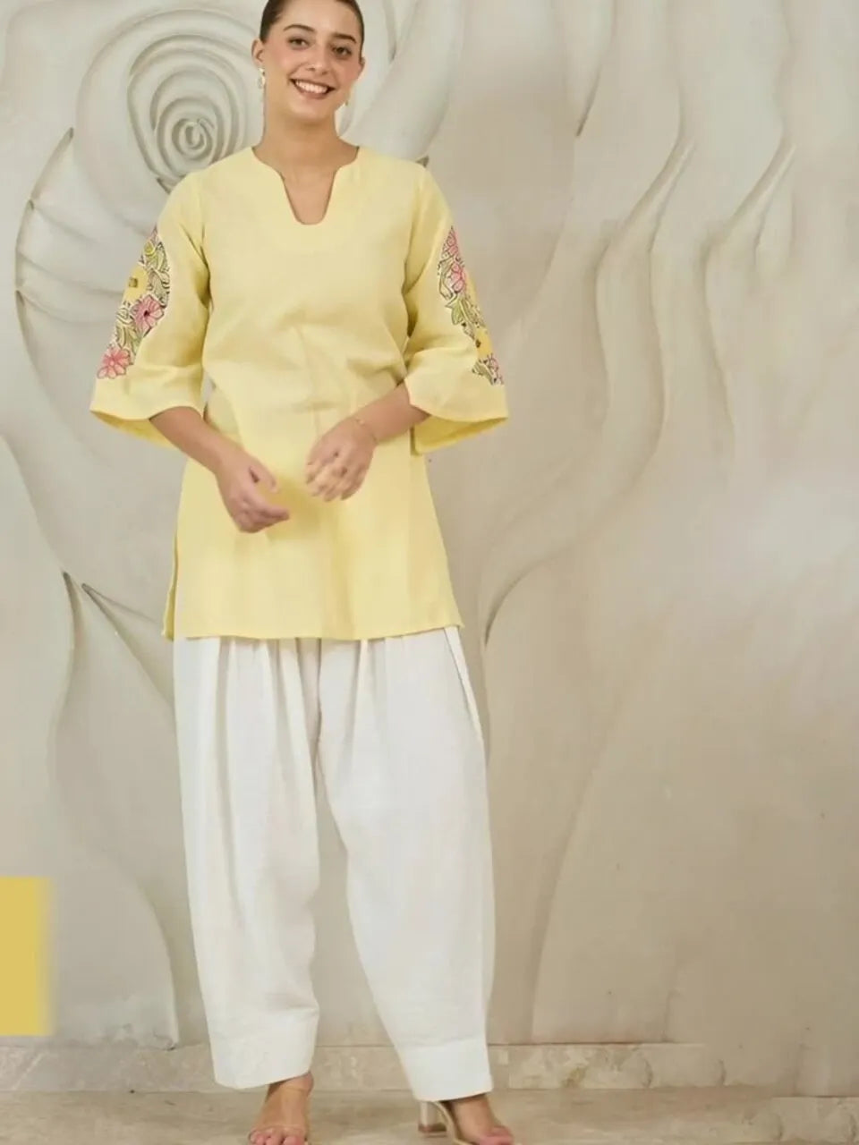 Women Farshi Floral Embroidered U-Neck Pure Cotton Kurti with Salwar