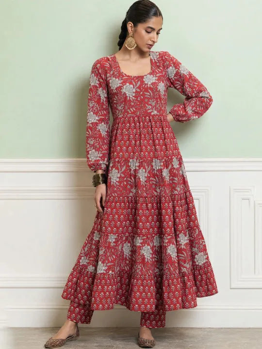 Women Floral Printed Round Neck Tiered Anarkali Pure Cotton Kurta With Trouser