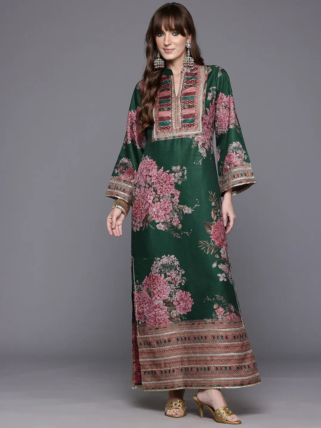 Women Green Floral Printed Sequinned Floral Kurta