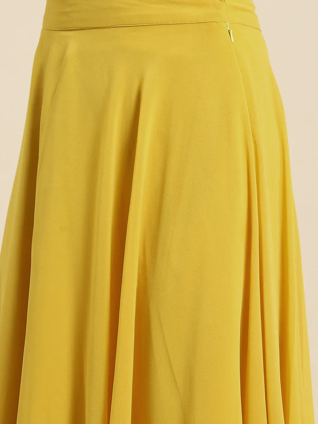 Flared skirt with crop top in Pastel Colors