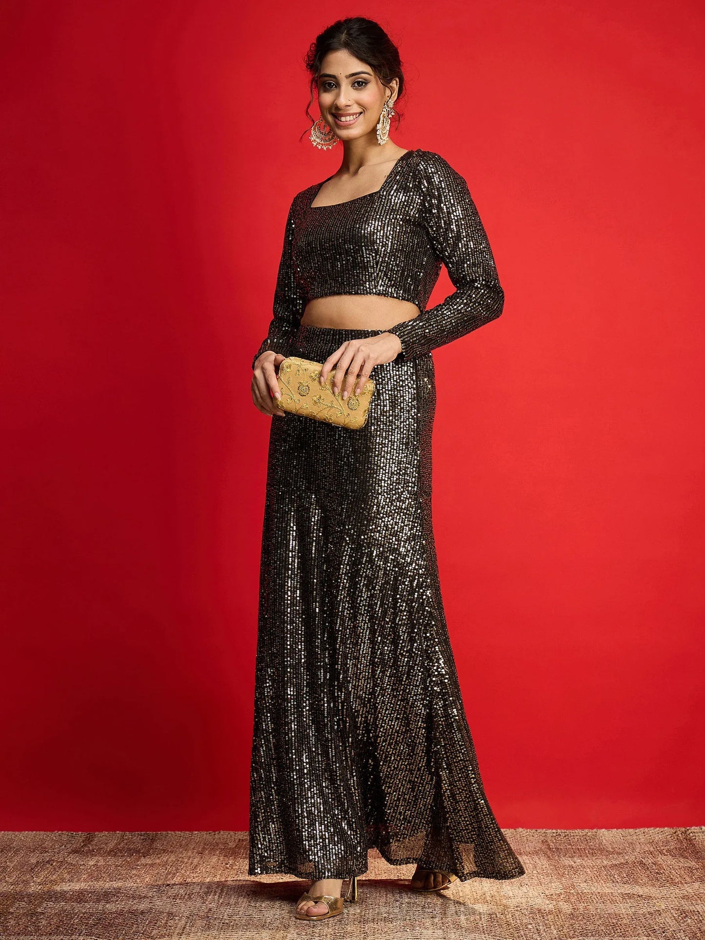 Women Metallic Shine Sequins Crop Top With Fish Cut Skirt