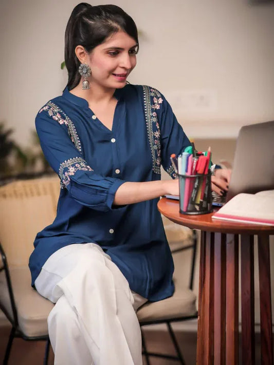Women Ethnic Motifs Embroidered Mandarin Collar A-Line Tunic