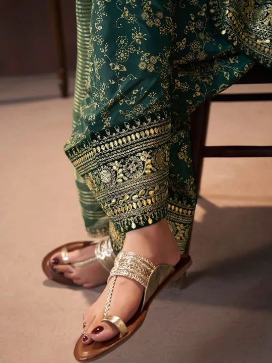 Women Ethnic Motifs Embroidered Regular Velvet Kurta with Farshi & With Dupatta