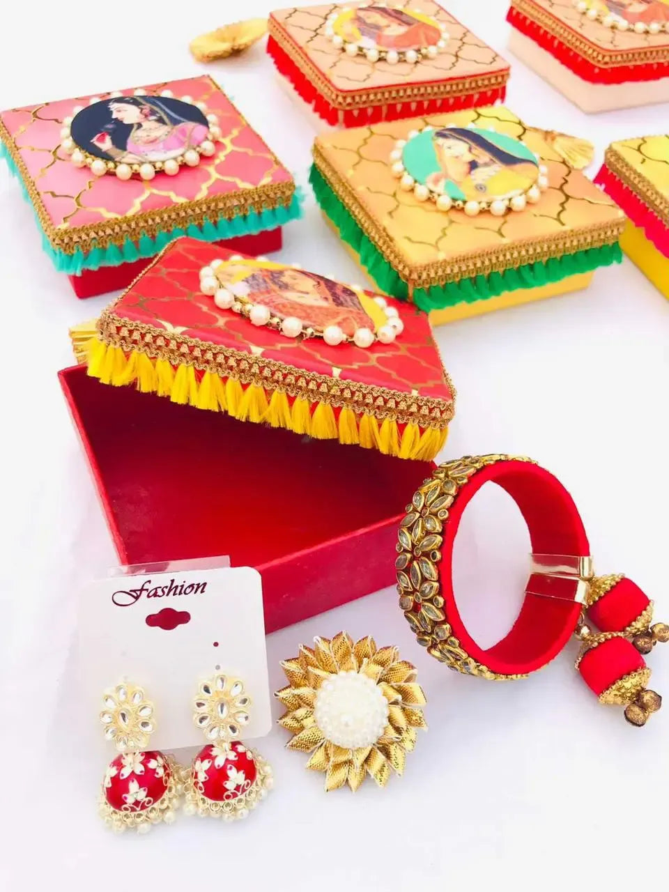 Maharani square box hamper - Set of 3