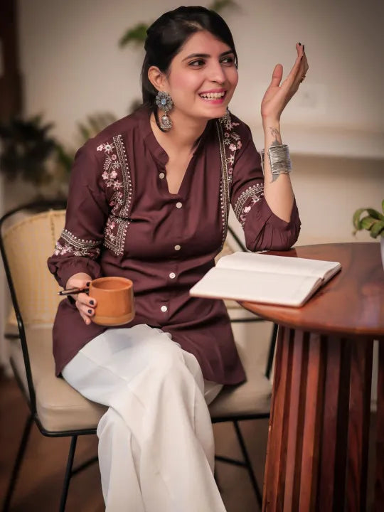 Women Ethnic Motifs Embroidered Mandarin Collar A-Line Tunic