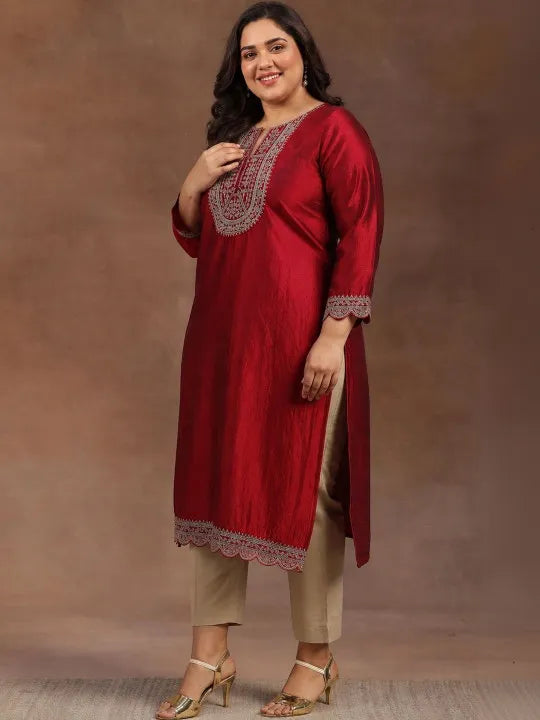 Women Embroidered Thread Work Kurta