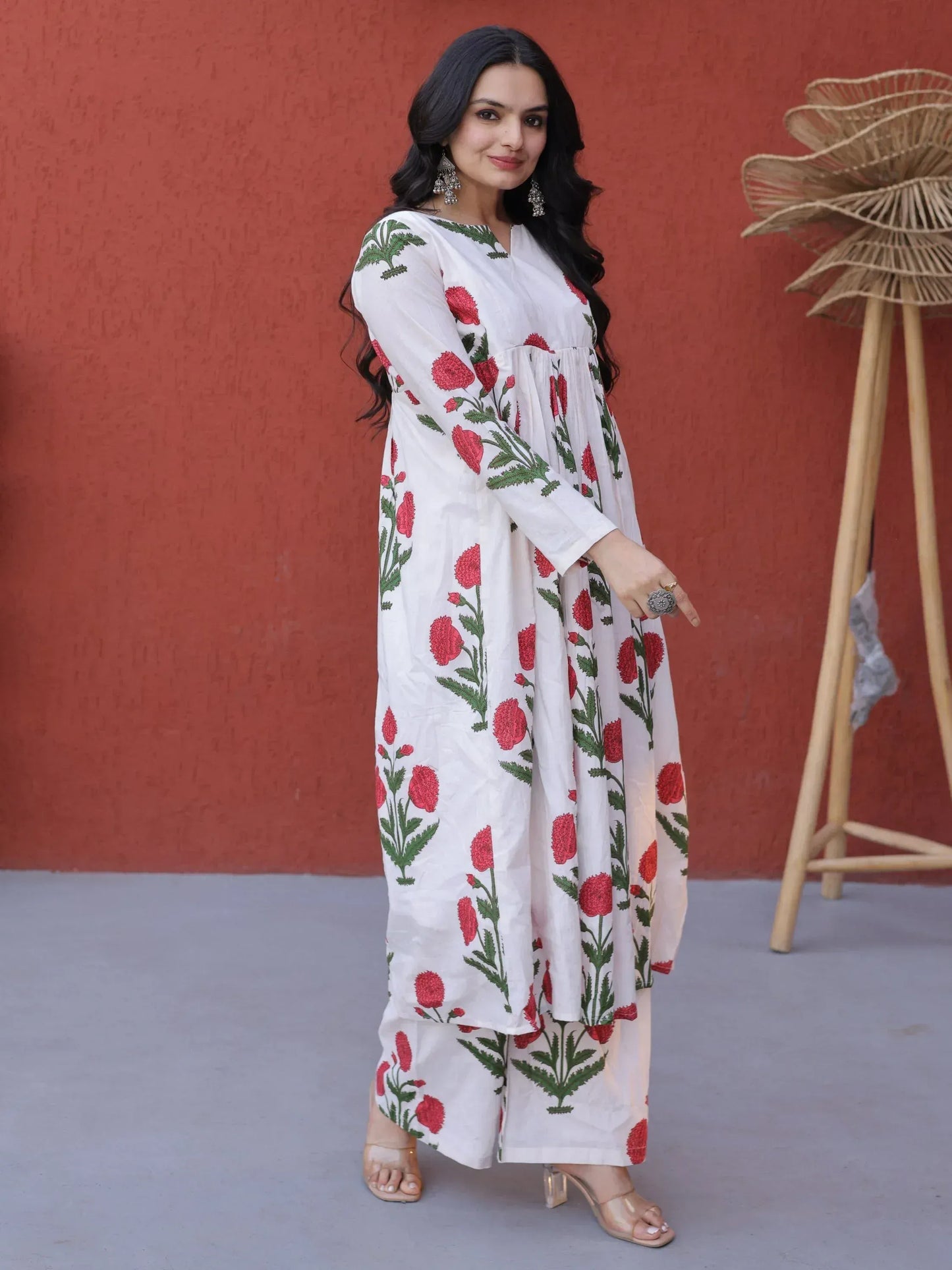 Dazzling Pink Floral Printed Cotton Casual Wear Kurti With Pant