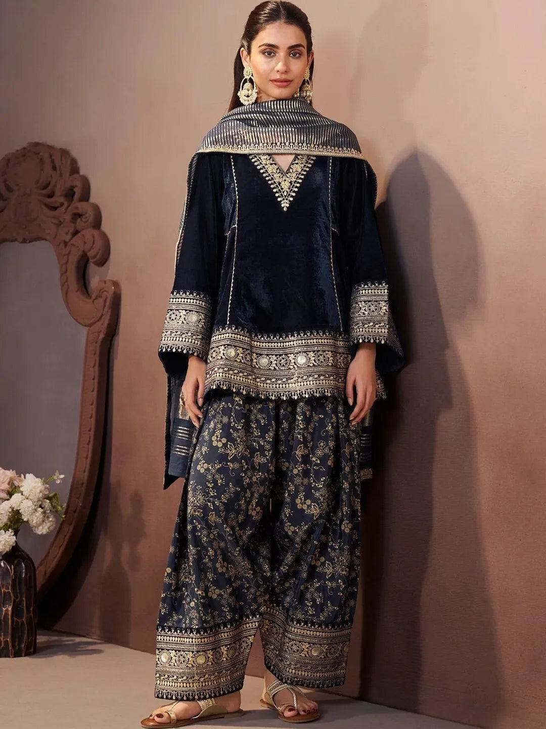 Women Ethnic Motifs Embroidered Regular Velvet Kurta with Farshi & With Dupatta