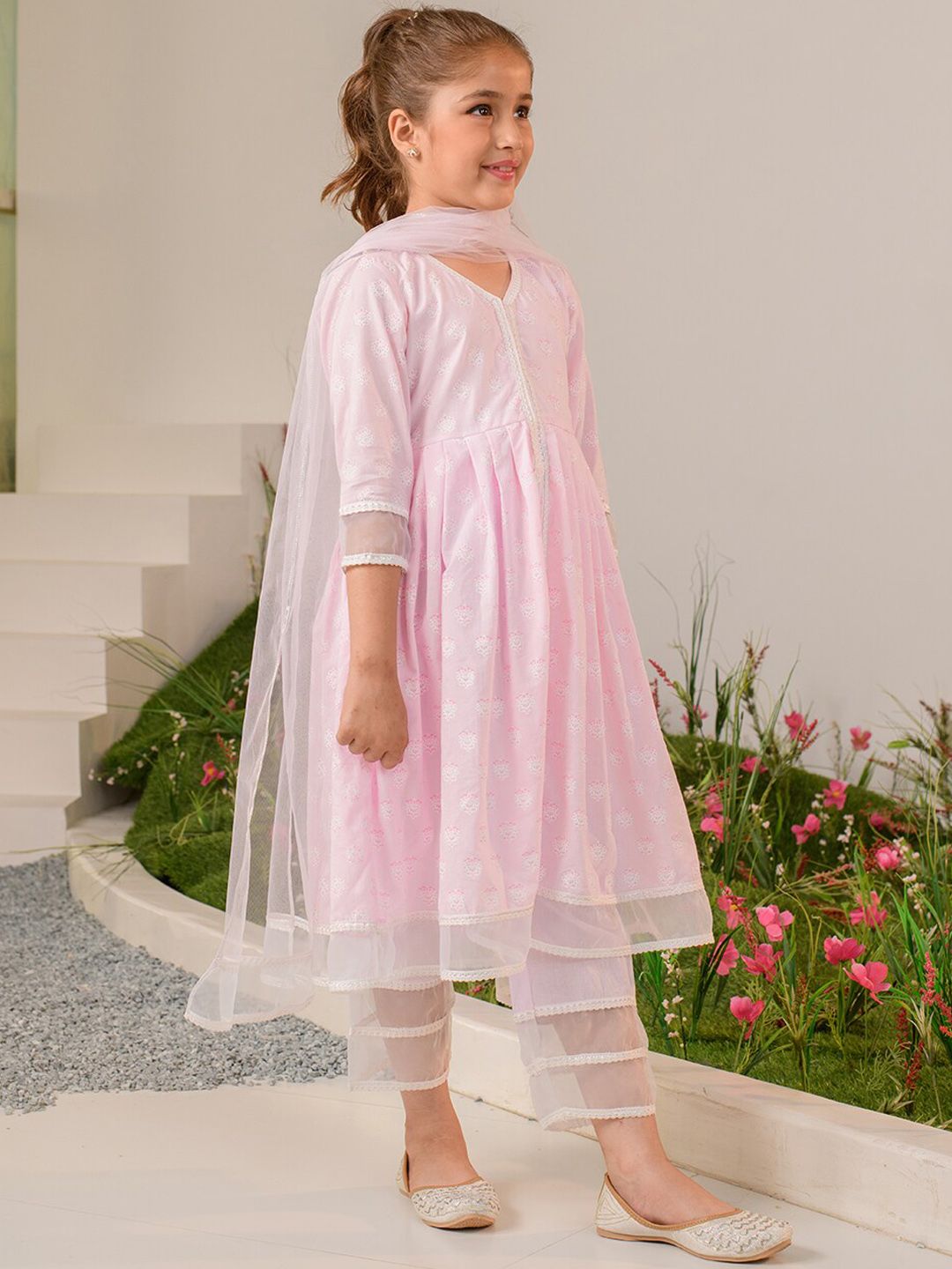 Girls Ethnic Motifs Printed Regular Pure Cotton Kurta with Trousers & Dupatta