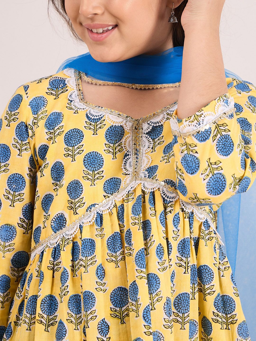 Girls Floral Printed Empire A-Line Pure Cotton Kurta with Trousers & Dupatta