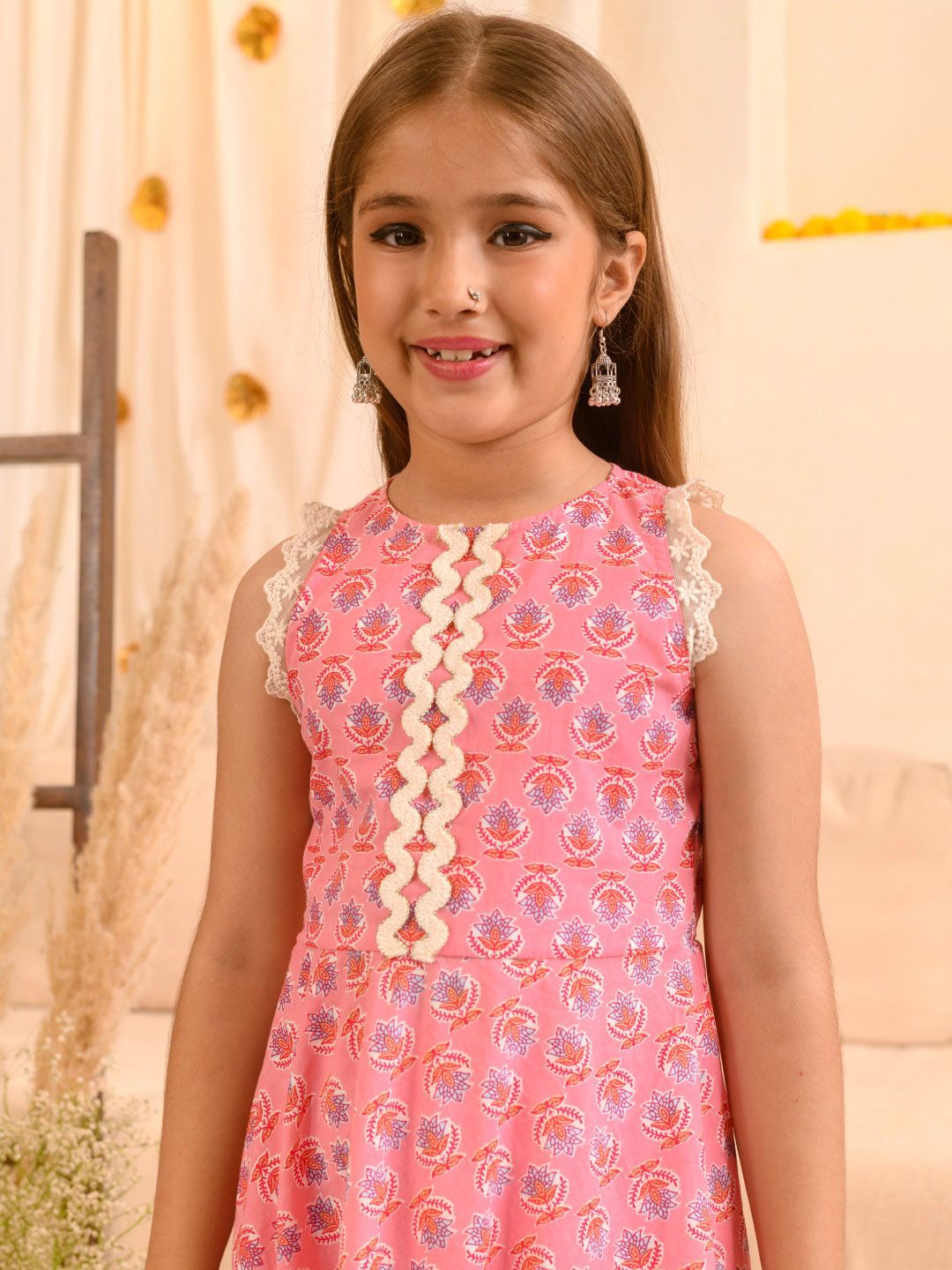 Girls Floral Printed Pure Cotton Kurta with Trousers & With Dupatta