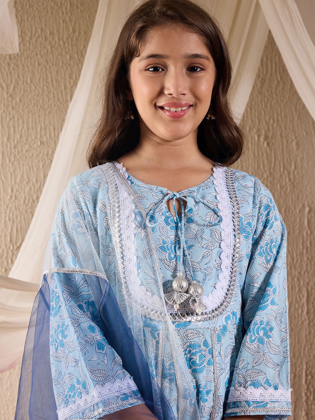 Girls Floral Printed Regular Kurta with Pyjamas & With Dupatta