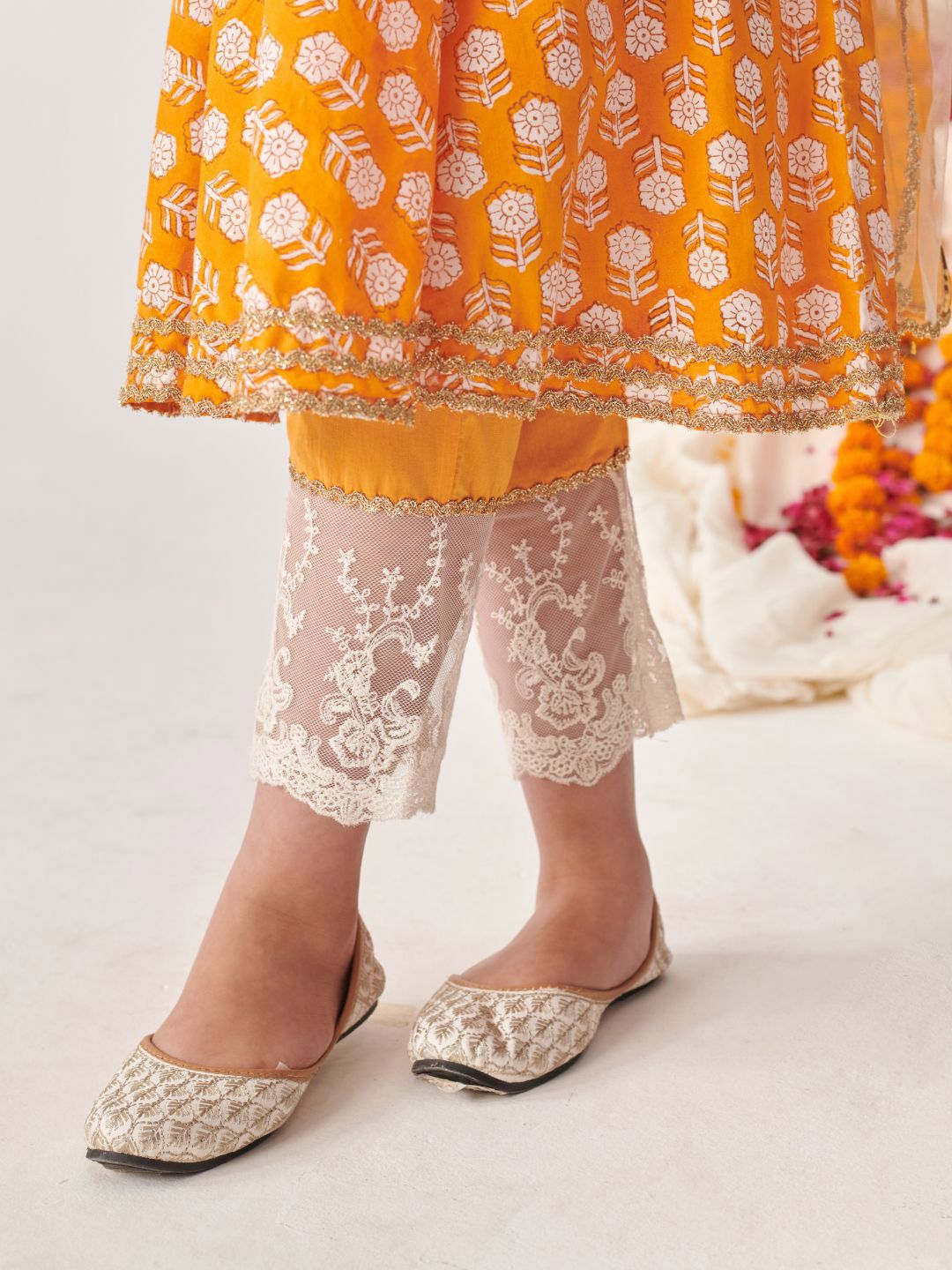 Girls Floral Printed Regular Kurta with Pyjamas & With Dupatta