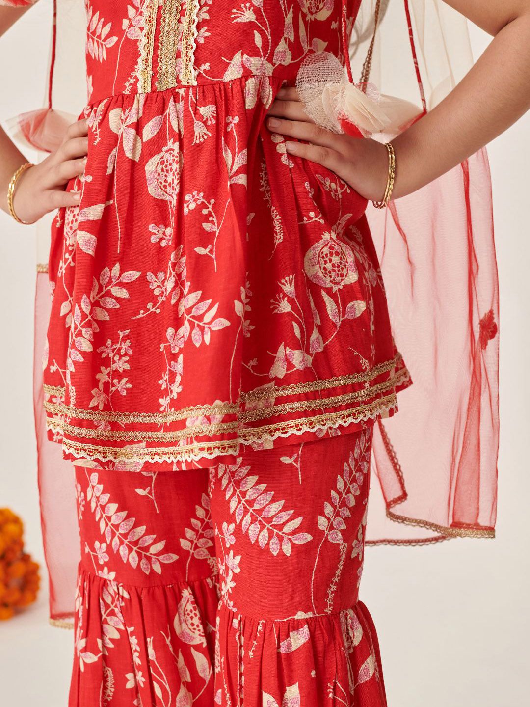 Girls Floral Printed Regular Kurti Sharara With Dupatta