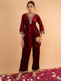 Women Ethnic Motifs Embroidered Kurta with Trousers