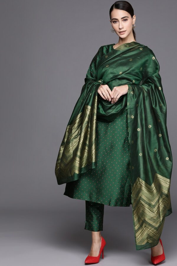 Libas Women Green & Red Geometric Woven Design Straight Kurta with Trousers & Dupatta