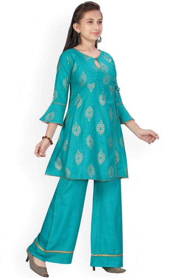 Aarika Girls Green Ethnic Motifs Regular Pure Cotton Kurta with Trousers