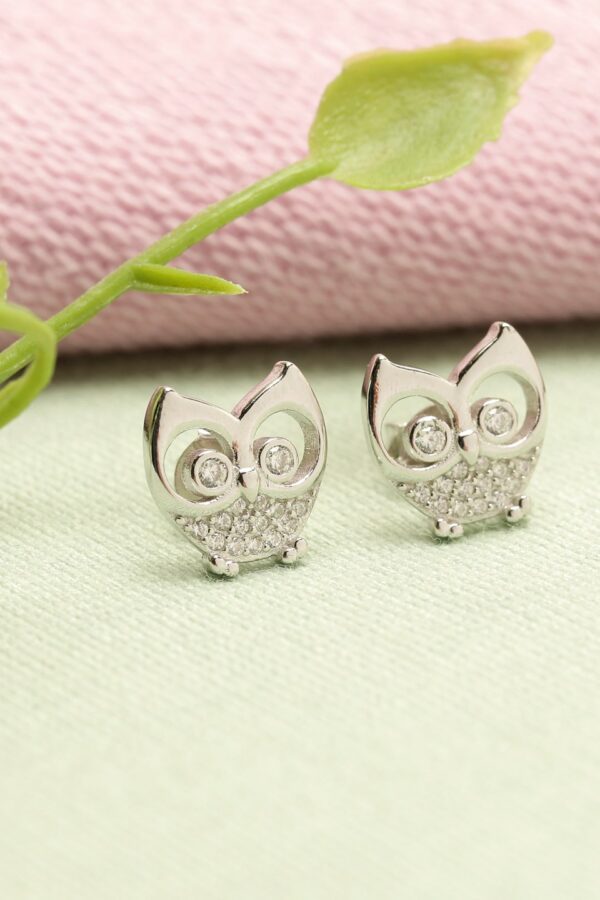 GIVA 925 Sterling Silver Silver-Toned Quirky Studs Earrings