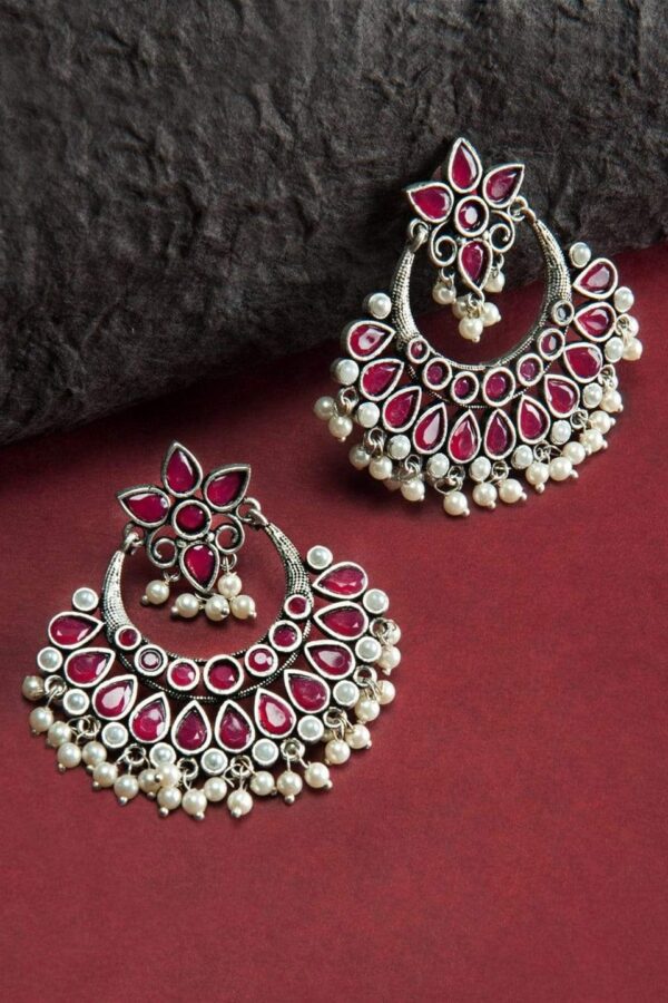 Rubans Oxidised Silver-Toned & Red Handcrafted Crescent Shaped Chandbalis