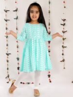 VASTRAMAY Girls Sea Green Embroidered Pure Cotton Kurta with Leggings