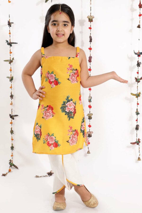 VASTRAMAY Girls Yellow Floral Printed Kurta with Dhoti Pants