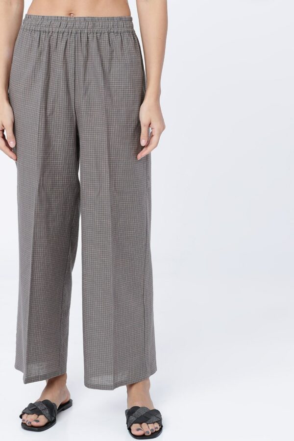 Vishudh Women Grey & Pink Checked Straight Palazzos