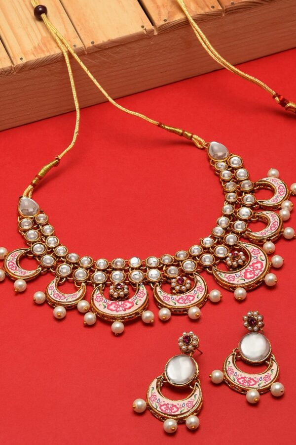 Zaveri Pearls Gold-Toned Kundan Mesmerising Traditional Jewellery Set