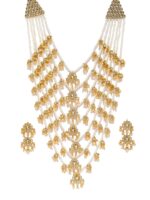 Zaveri Pearls Gold-Toned & White Kundan-Studded Jewellery Set - Image 2