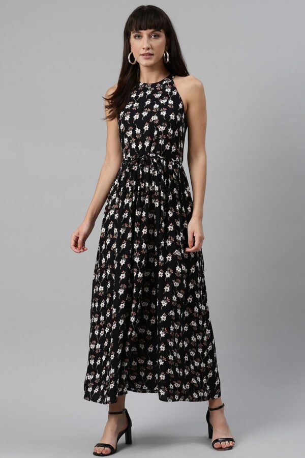 Meeranshi Women Black & White Floral Printed Maxi Dress