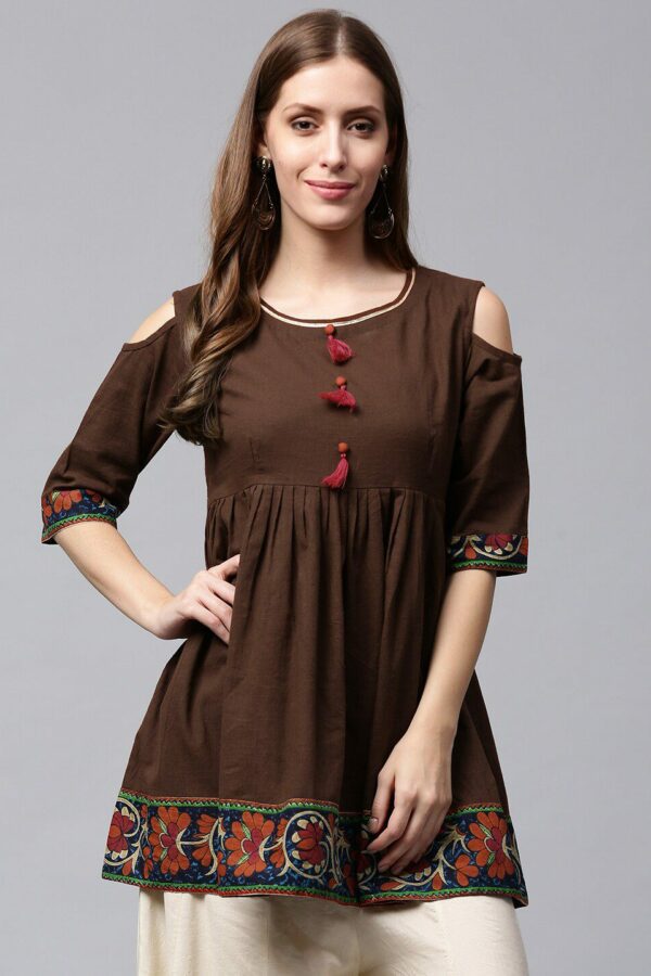 Nayo Women Brown Cold-Shoulder A-Line Pure Cotton Kurti