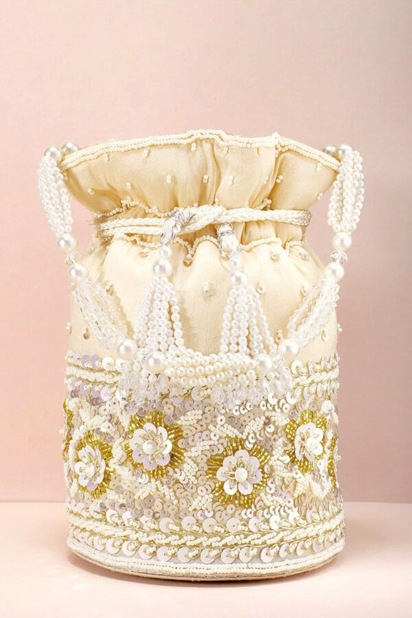 Peora Women Gold Clutches
