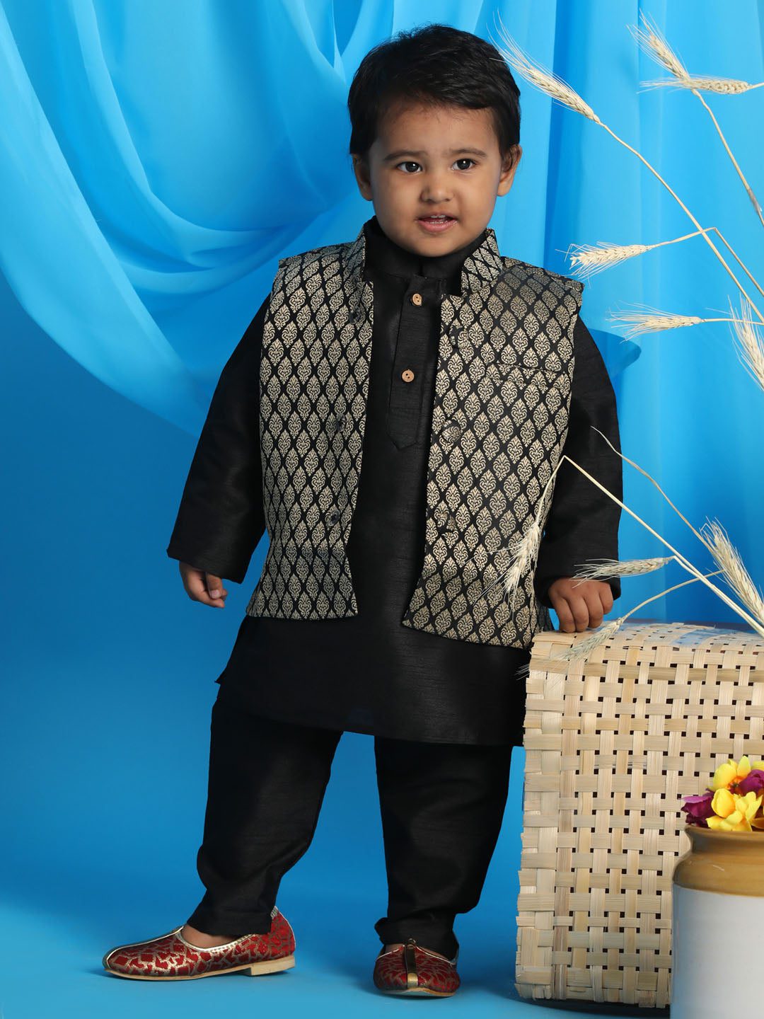 Boy's Cream Woven Design Slim Fit Nehru Jacket And Black Kurta Pyjama Set -  Absolutely Desi